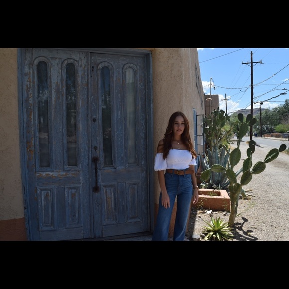 Meet your Posher, Tatiana 🧜‍♀️ - Picture 3 of 5